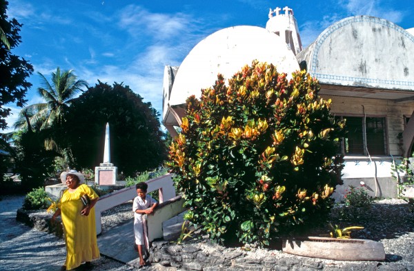 Modern diversions haven't diminished the role of the church, and Sunday represents a godsent opportunity for these women of Atafu to turn their back on the domestic grind. Atafu is wholly Protestant and Nukunonu entirely Catholic, while Fakaofo is served by both churches.