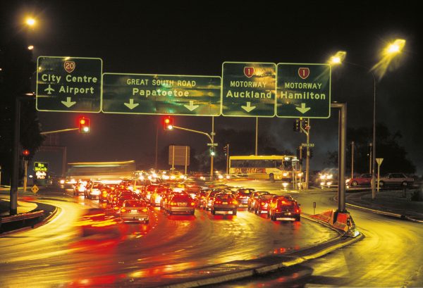 At the busy Manukau Interchange, Great South Road draws alongside the motorway which has replaced it as Auckland’s southern artery. Manukau City, established as a 1960s new town on the site of a colonial army redoubt, is famous for its shopping centre and theme park. Mere screaming distance from the traffic queues, riders of the Rainbow’s End rollercoaster (below) plunge earthwards from a height of 27 metres into a 360-degree loop before taking a teeth-rattling double corkscrew—the only ride of its kind in New Zealand.