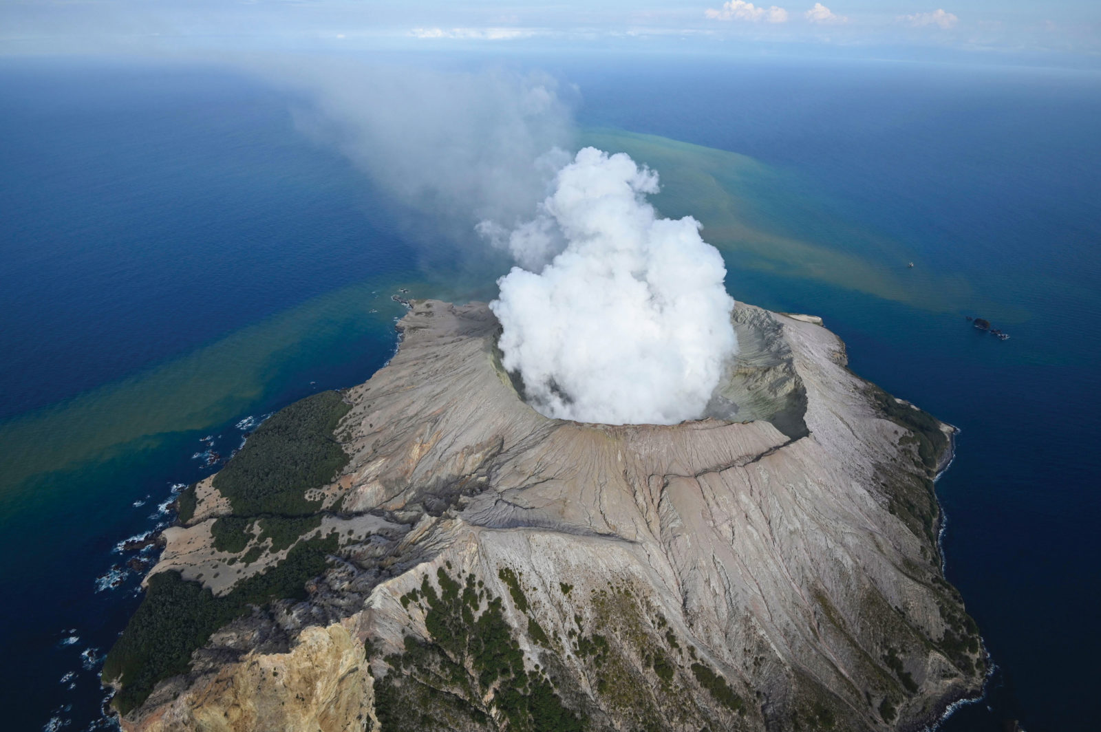 What Happened On Whakaari New Zealand Geographic